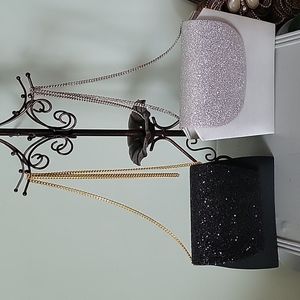 2 Regal clutches